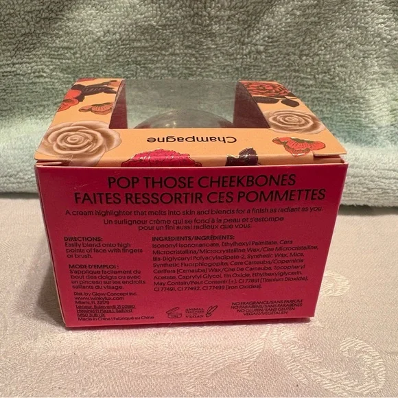 Winky Lux Cheeky Rose Cream Highlighter in Champagne - Picture 2 of 3